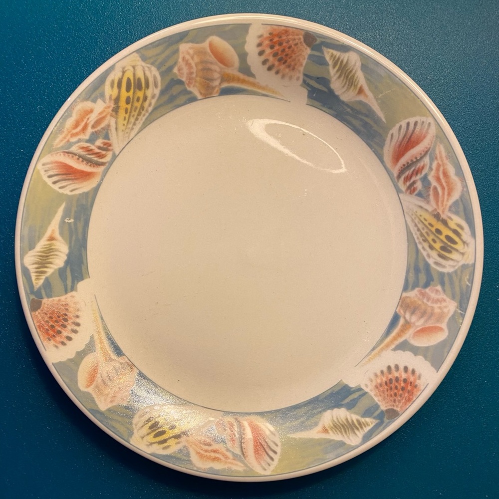 Lynn's China MALIBU Seashell Set of 3 Lunch‎ Salad Plates